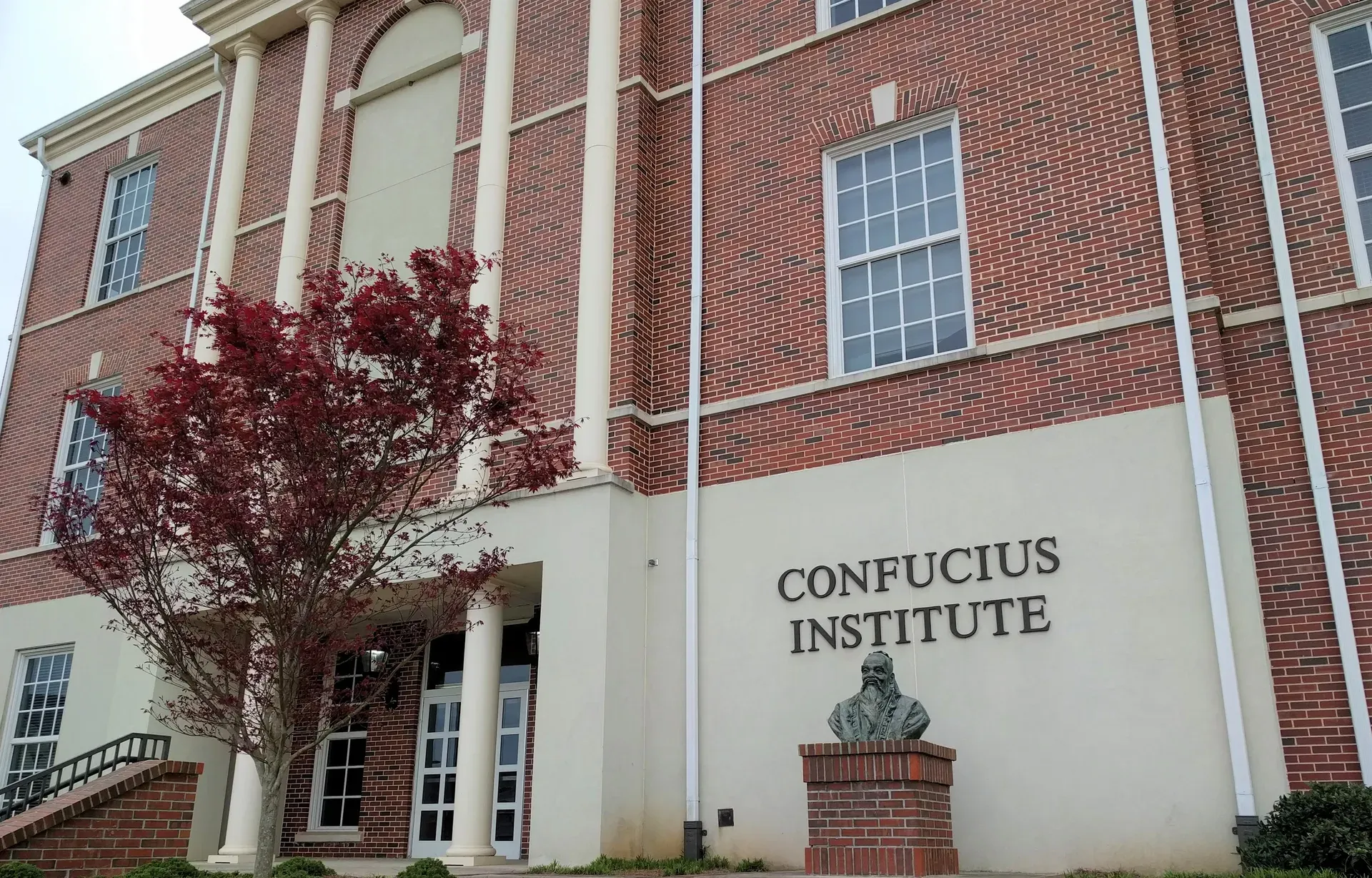 What Teachers Say About Working in Confucius Institutes and Their Soft-Power Effectiveness