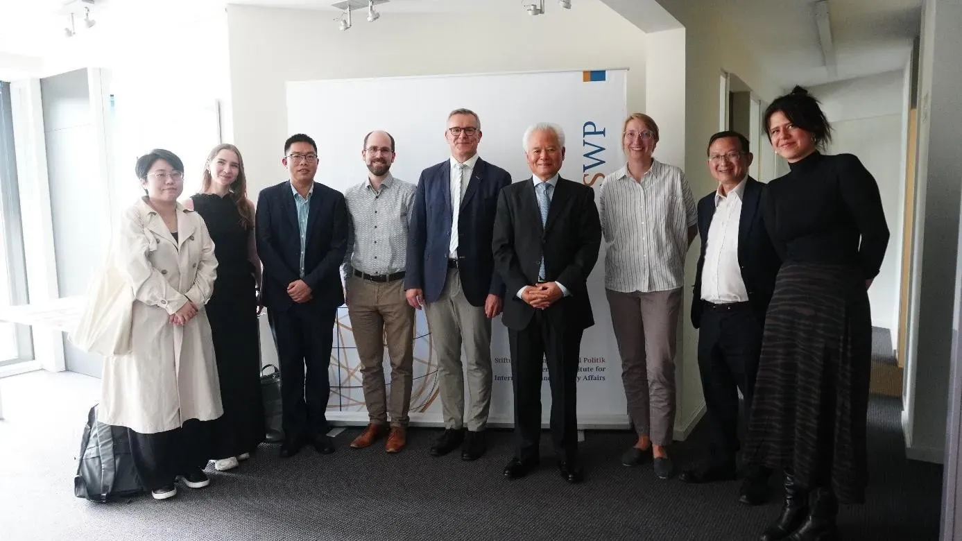 Visit of the HuaYang delegation and ICES team at SWP Brussels, September 2025