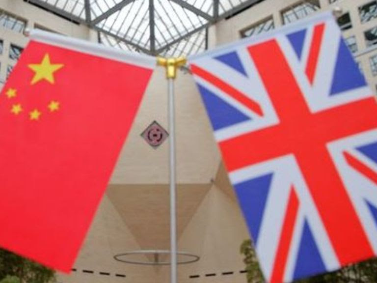 Flags of China and the United Kingdom