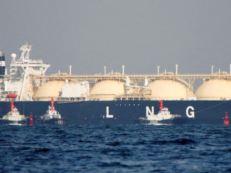LNG carrier ship at sea