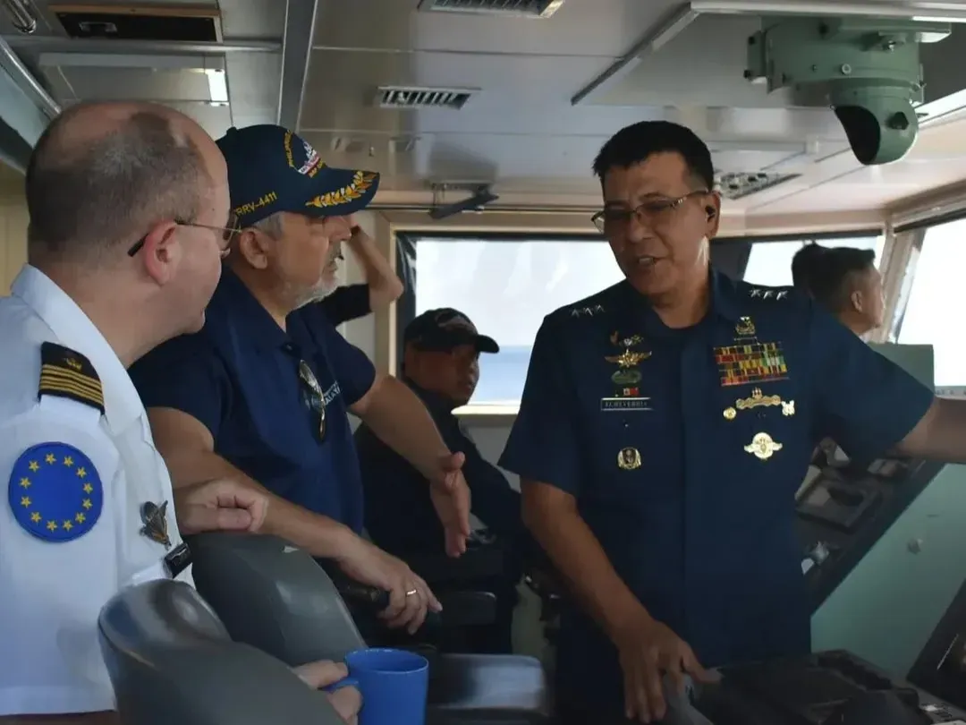 Reconnaissance aircraft