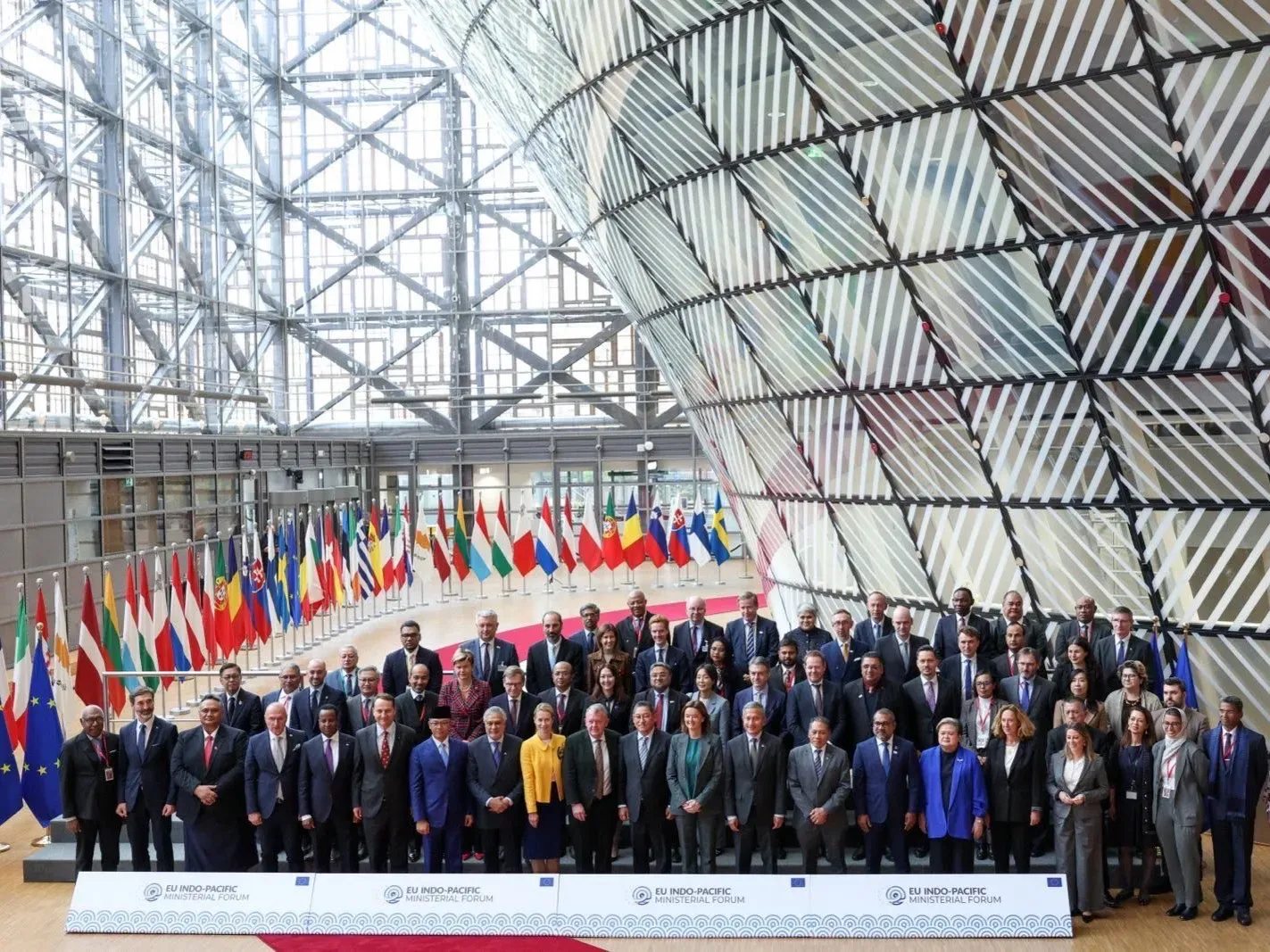 Reconnaissance aircraft